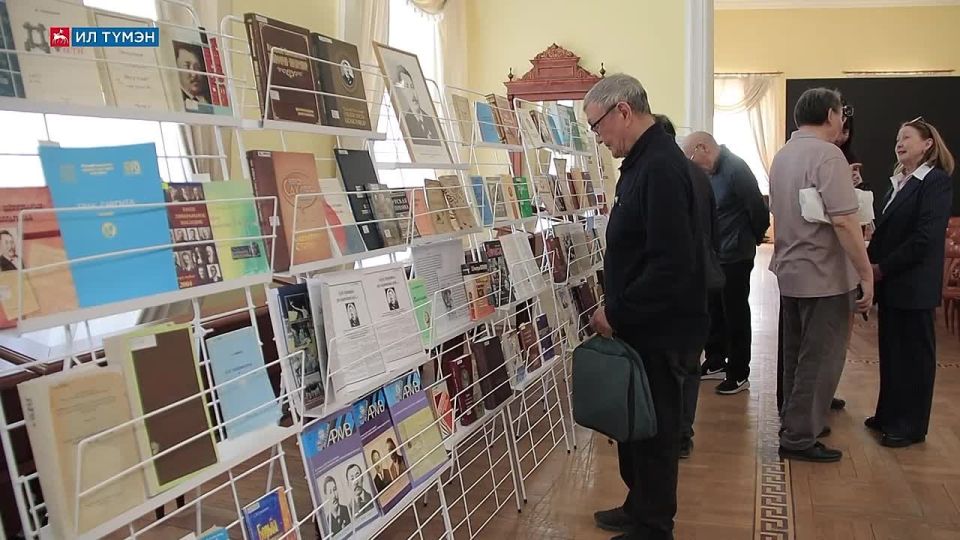 В Якутии отметили 160-летие со дня рождения В. В. Никифорова-Клмнр