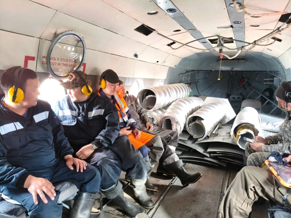 В Вилюйском районе эвакуируют фрагменты ракет В Вилюйском районе эвакуируют фрагменты ракет