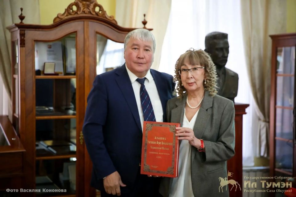 Клмнр 160 сылыгар «Таба туата» кинигэтин срэхтэниитэ буолан ааста