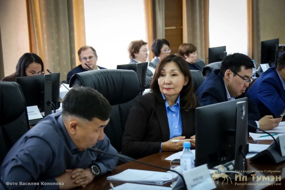 Бюджетный комитет Ил Тумэна обсудил исполнение бюджета и меры поддержки муниципалитетов 19 мая в Ил Тумэне состоялось расширенное заседание постоянного комитета по бюджету, финансам, налоговой и ценовой политике, вопросам... Бюджетный комитет Ил Тумэна обсудил исполнение бюджета и меры поддержки муниципалитетов 19 мая в Ил Тумэне состоялось расширенное заседание постоянного комитета по бюджету, финансам, налоговой и ценовой политике, вопросам...