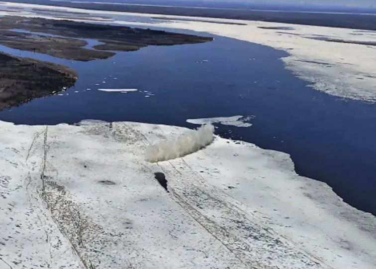 Весенний ледоход в Якутии: актуальная сводка от МЧС Якутии
