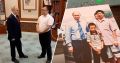Поцелованный Путиным в 2000 году китаец стал инженером и соскуфился