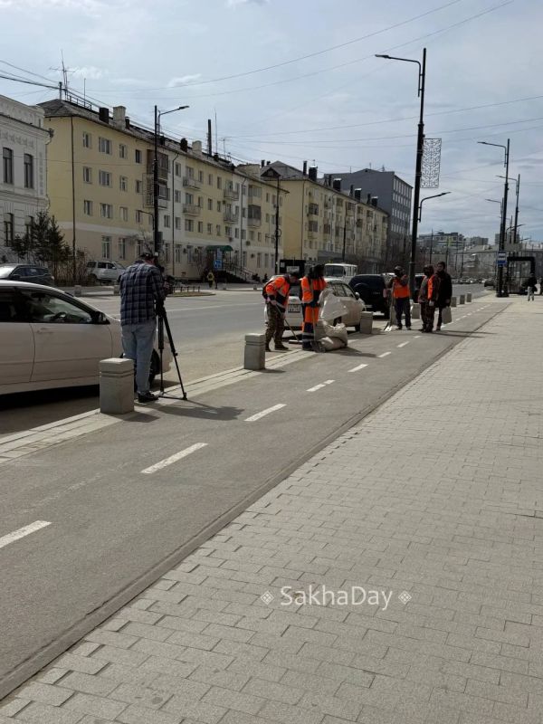 #спрашивают Теперь уборка только перед камерами ?
