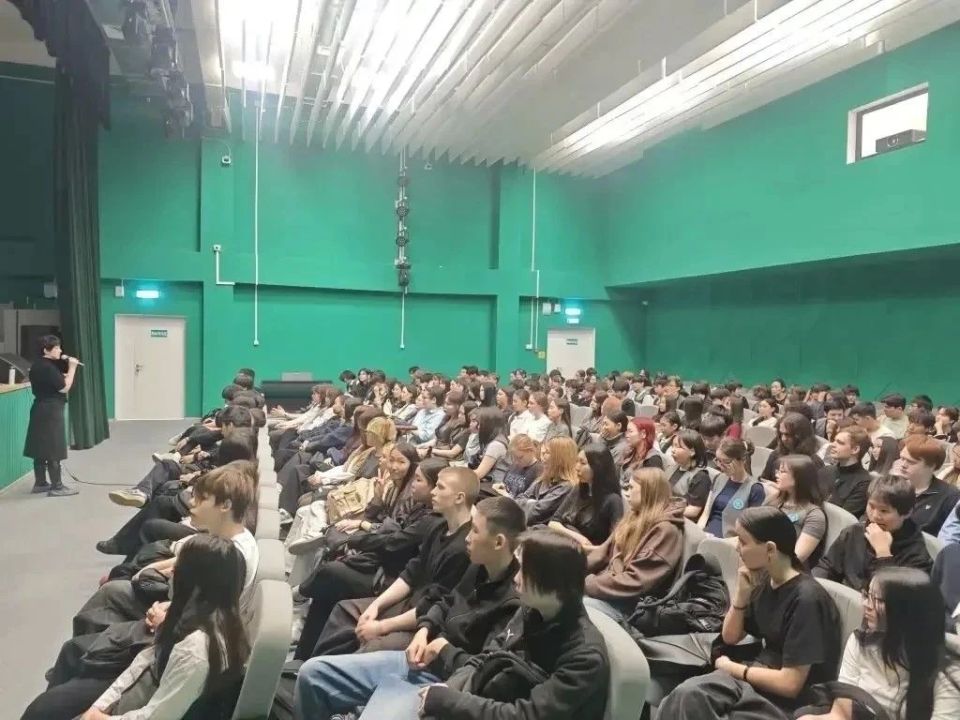 В Якутии в ходе акции «Сообщи, где торгуют смертью» полицией изъято из незаконного оборота около 1 кг наркотиков В Якутии в ходе акции «Сообщи, где торгуют смертью» полицией изъято из незаконного оборота около 1 кг наркотиков