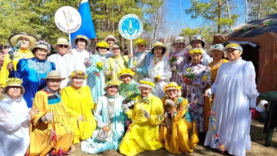 20 лет радости и активного долголетия: в «Школе третьего возраста» отметили ысыах