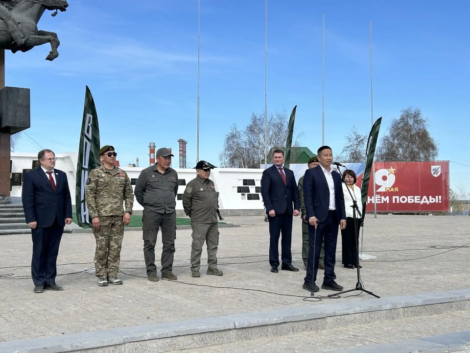 Проводили наших ребят на военно-полевые учебные сборы центра «Воин», которые продлятся до начала июня Проводили наших ребят на военно-полевые учебные сборы центра «Воин», которые продлятся до начала июня