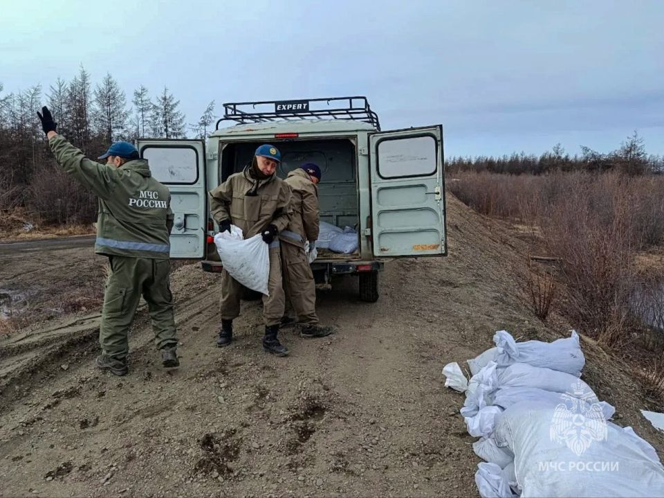 Весенний ледоход в Якутии: оперативная сводка МЧС на 23 мая 2026 года Весенний ледоход в Якутии: оперативная сводка МЧС на 23 мая 2026 года