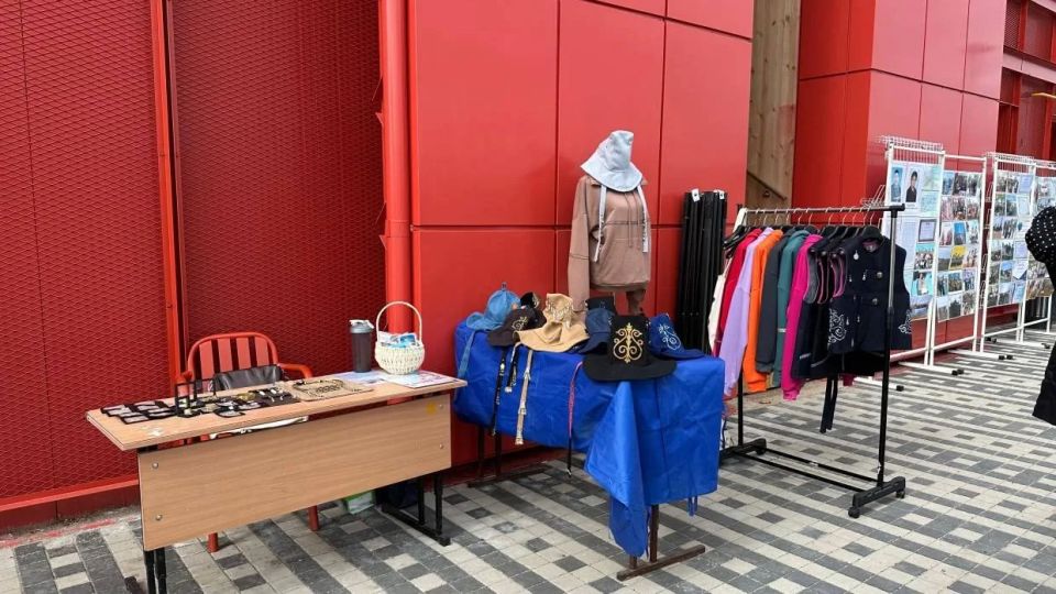 Вилюйчане красиво празднуют День реки Вилюй Вилюйчане красиво празднуют День реки Вилюй