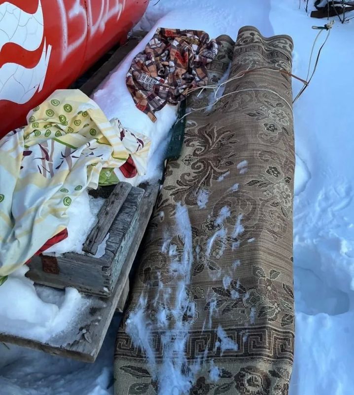 В Верхневилюйском районе полицейскими установлен подозреваемый в краже из частного дома "советской роскоши" В Верхневилюйском районе полицейскими установлен подозреваемый в краже из частного дома "советской роскоши"