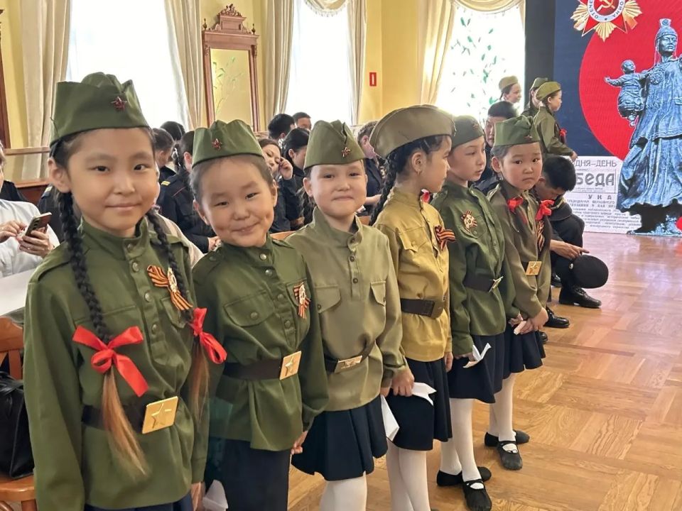 Память о подвиге наших защитников живет в сердцах и творчестве якутян. Подвели итоги Республиканского конкурса сочинений «Опаленные войной», посвященного Великой Отечественной войне, специальной военной операции, детям войны... Память о подвиге наших защитников живет в сердцах и творчестве якутян. Подвели итоги Республиканского конкурса сочинений «Опаленные войной», посвященного Великой Отечественной войне, специальной военной операции, детям войны...