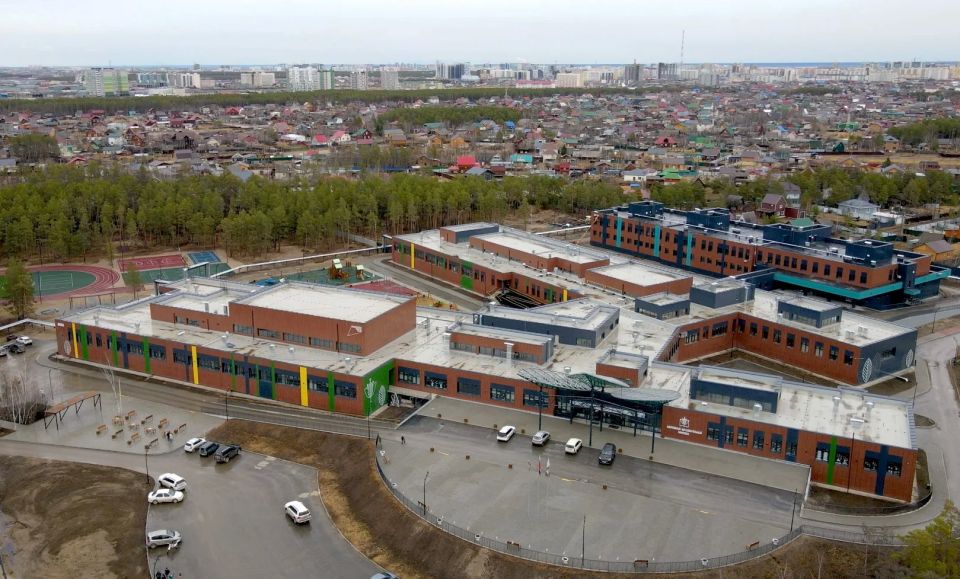 В Якутске обновляют подъездную дорогу к Адаптивному образовательному комплексу В Якутске обновляют подъездную дорогу к Адаптивному образовательному комплексу