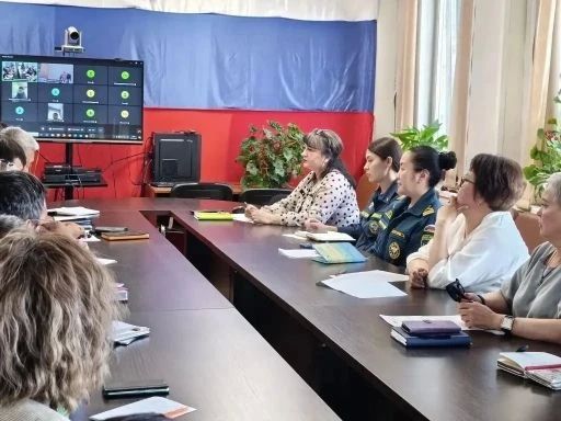 21 мая 2026 года старший государственный инспектор ТП Управления ветеринарии Республики Саха (Якутия) по Томпонскому району Неустроев Д. Н. принял участие в совещании под председательством заместителя главы по социальным...