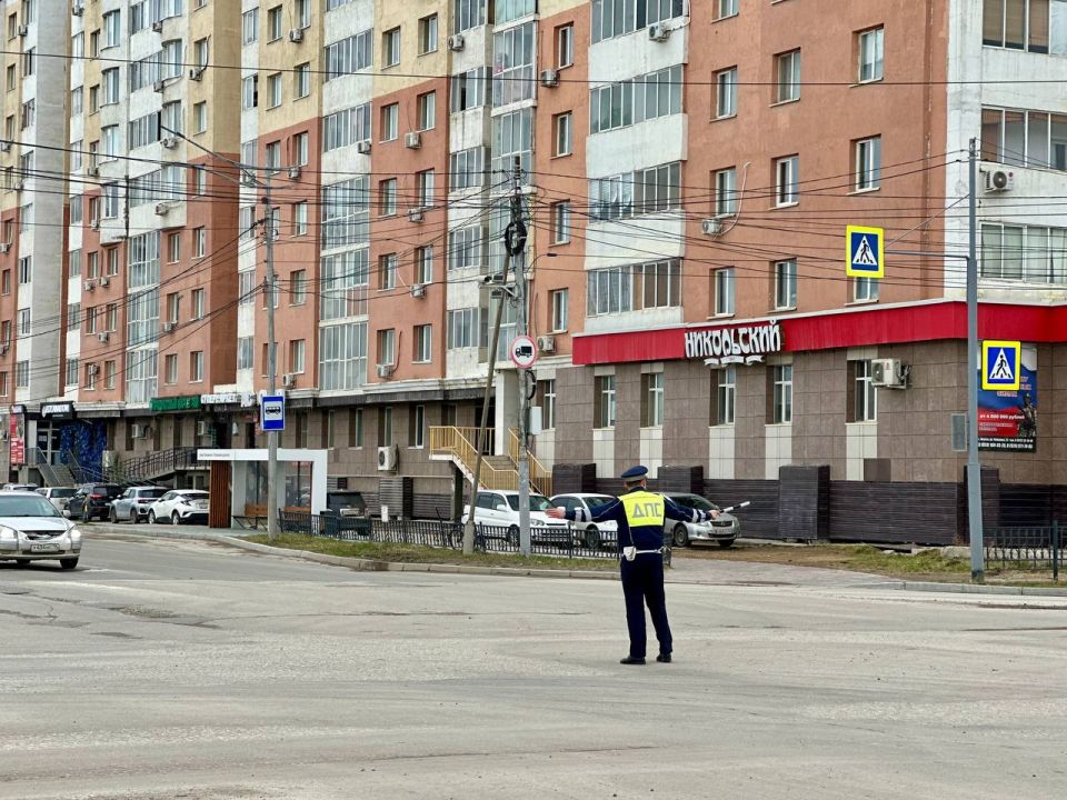 В рамках конкурса «Лучший по профессии», посвященного 90-летию ГАИ-ГИБДД МВД России, определили лучшего инспектора ДПС Республики Саха (Якутия) В рамках конкурса «Лучший по профессии», посвященного 90-летию ГАИ-ГИБДД МВД России, определили лучшего инспектора ДПС Республики Саха (Якутия)