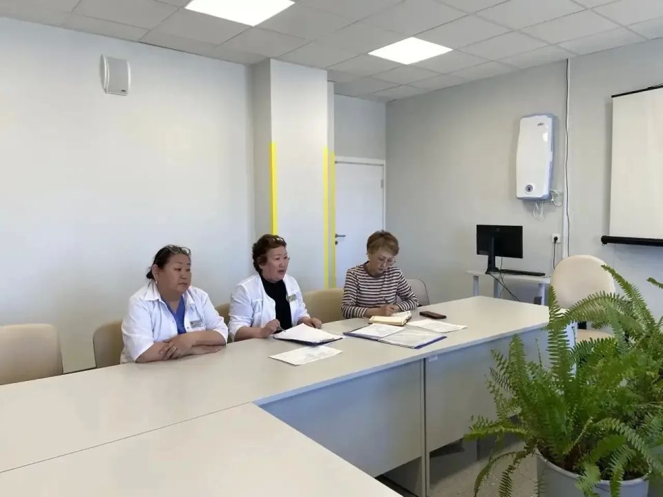 В Якутии запущен проект «Маршрут заботы» для поддержки людей после выписки из больницы В Якутии запущен проект «Маршрут заботы» для поддержки людей после выписки из больницы