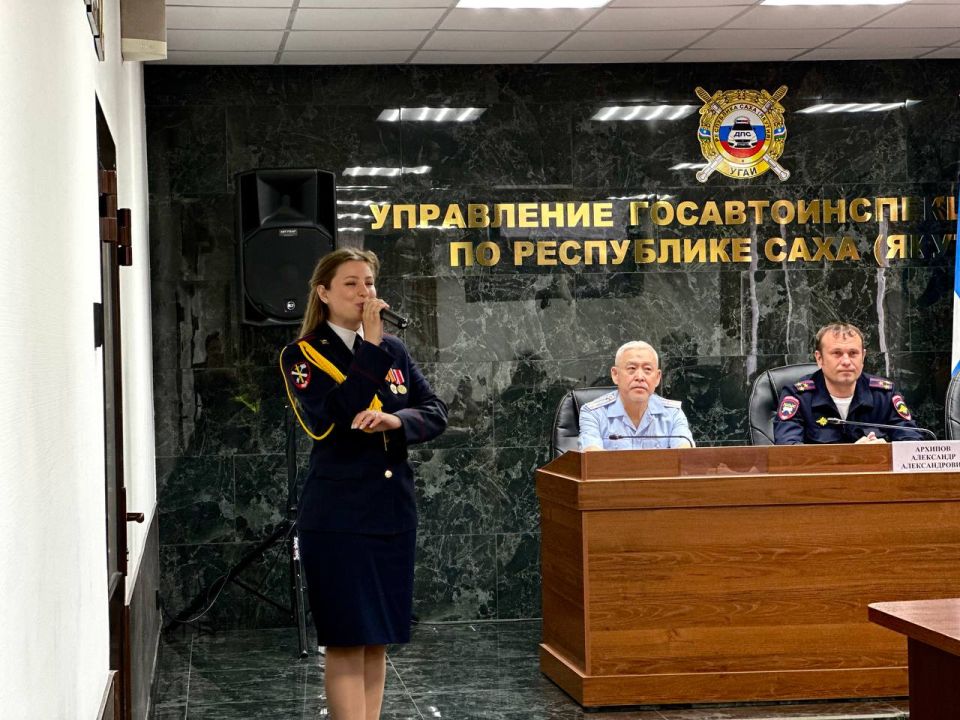 Победители конкурса «Лучший по профессии» среди инспекторов ДПС Победители конкурса «Лучший по профессии» среди инспекторов ДПС
