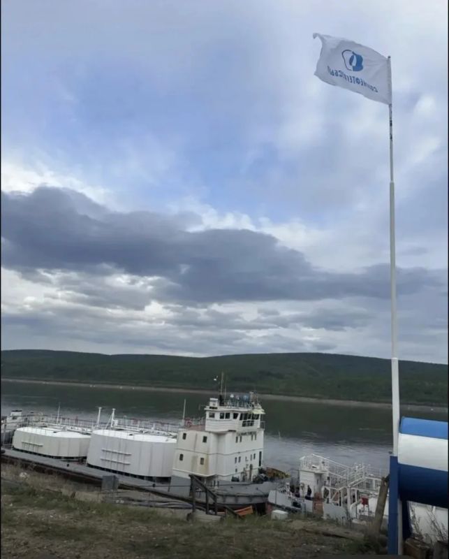 Первое топливо прибыло в Ленск Первое топливо прибыло в Ленск