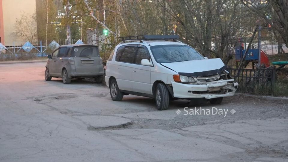 Автомобили после ДТП в 21:34 Автомобили после ДТП в 21:34