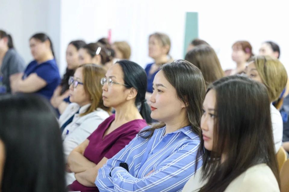 В Якутске проходит открытое заседание российского глаукомного общества