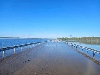 Участок автодороги "Амга" в Усть-Майском районе подтоплен паводком Участок автодороги "Амга" в Усть-Майском районе подтоплен паводком
