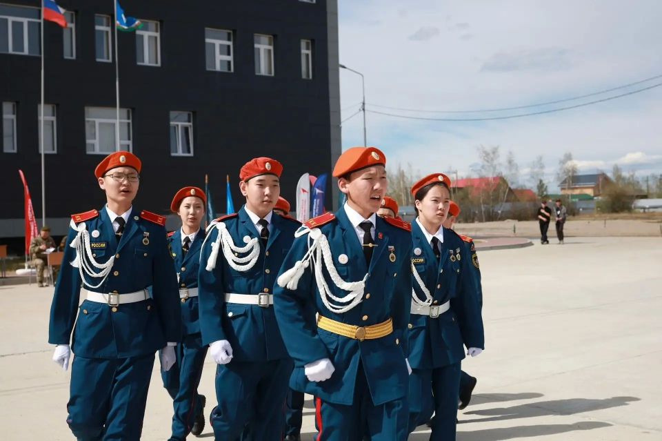 В Якутске прошел региональный этап военнопатриотической игры «Зарница 2.0» для младшей и средней возрастных групп В Якутске прошел региональный этап военнопатриотической игры «Зарница 2.0» для младшей и средней возрастных групп