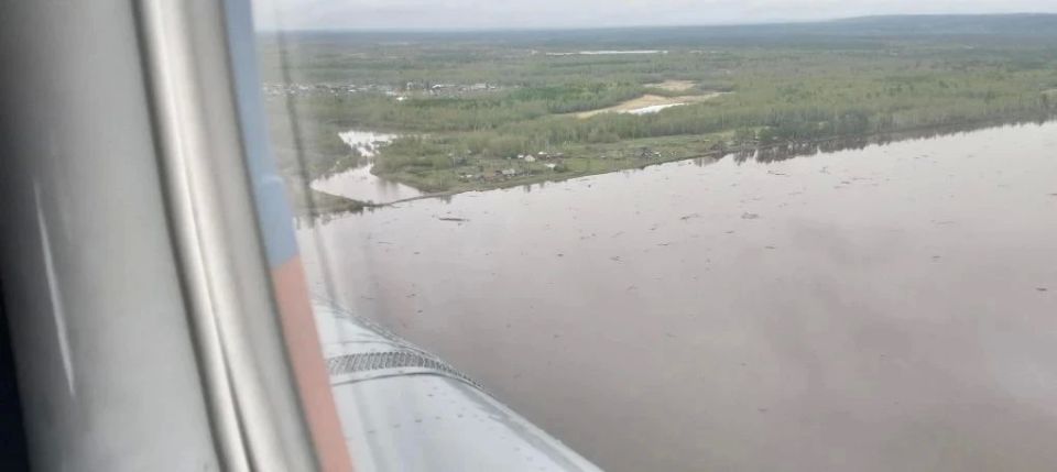 На реке Алдан фиксируют рост уровней воды из-за второй волны паводка