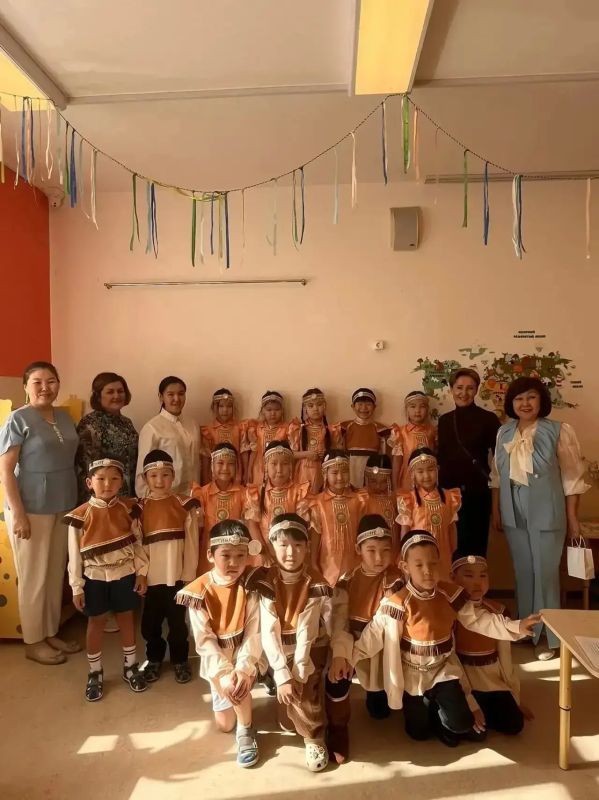 В Якутск прибыли первые эксперты и участники Всероссийской конференции «Педагогика детства: сохранение языков и культур в образовании» В Якутск прибыли первые эксперты и участники Всероссийской конференции «Педагогика детства: сохранение языков и культур в образовании»