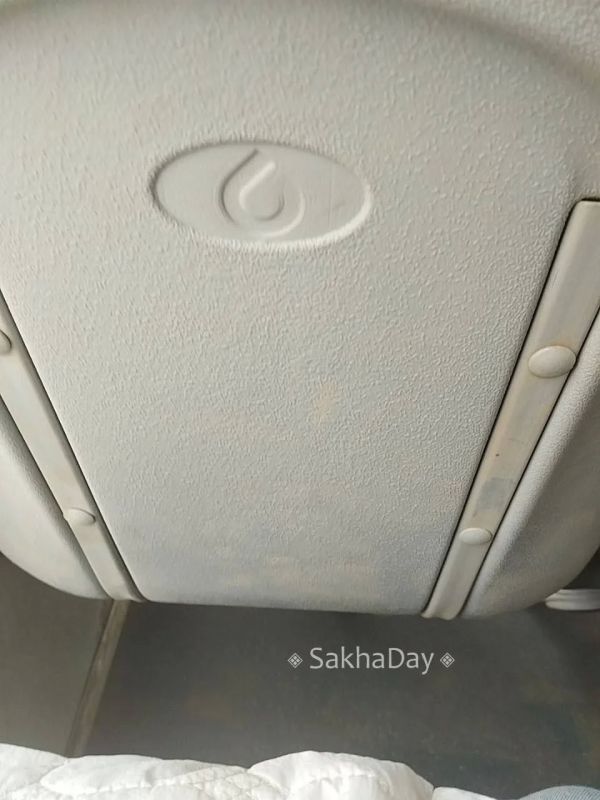 #пишут Зашла в чистый автобус "Волгобас", маршрут N 7. Присела и о ужас: панели окон грязные, кресла в пыли