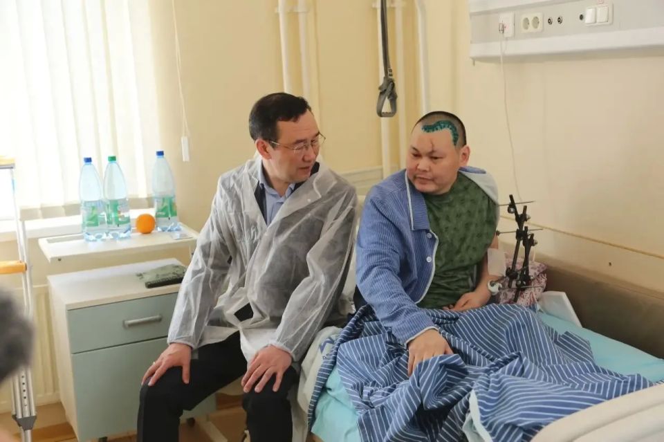 Айсен Николаев: В госпитале имени А.А. Вишневского встретился с нашими земляками из Якутии – участниками специальной военной операции, которые проходят лечение после ранений Айсен Николаев: В госпитале имени А.А. Вишневского встретился с нашими земляками из Якутии – участниками специальной военной операции, которые проходят лечение после ранений
