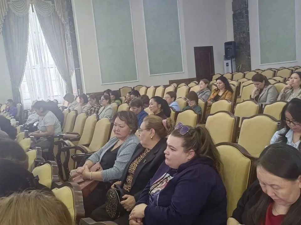 Во второй день работы Всероссийской научно-практической конференции с международным участием «Педагогика детства: языки и культура в образовании» состоялось ключевое мероприятие — Совещание муниципальных органов управления... Во второй день работы Всероссийской научно-практической конференции с международным участием «Педагогика детства: языки и культура в образовании» состоялось ключевое мероприятие — Совещание муниципальных органов управления...