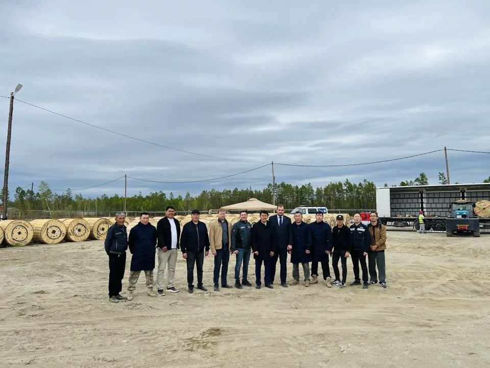 В Якутию доставили 386 километров кабеля для подключения труднодоступных сёл к интернету В Якутию доставили 386 километров кабеля для подключения труднодоступных сёл к интернету