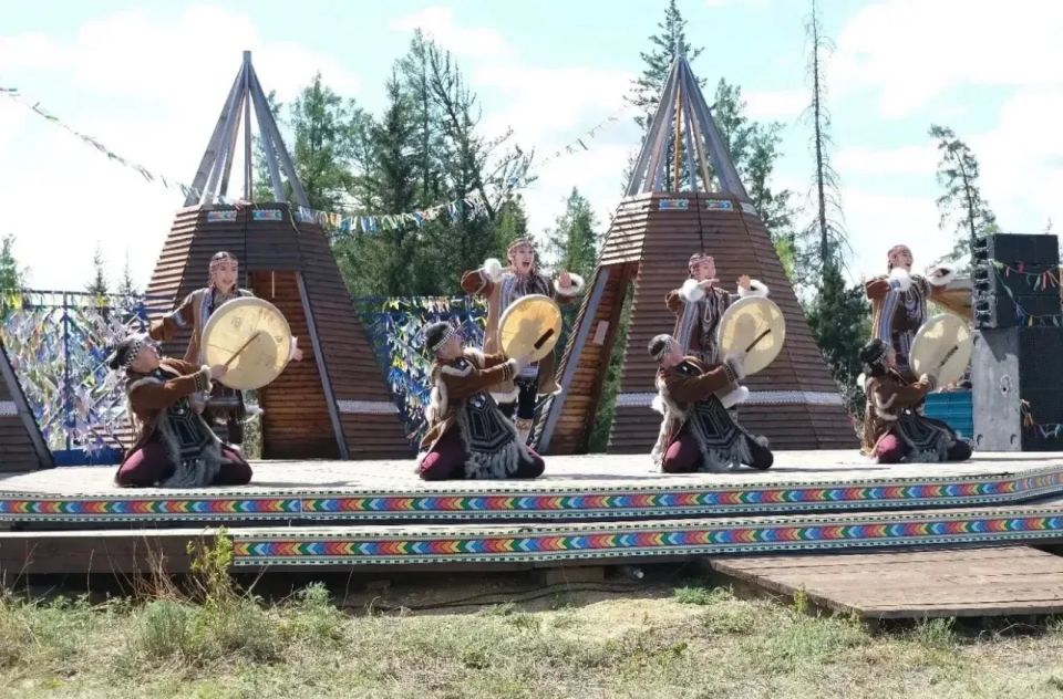 В Якутии торжественно открылся Республиканский эвенкийский национальный праздник «Бакалдын-2026»
