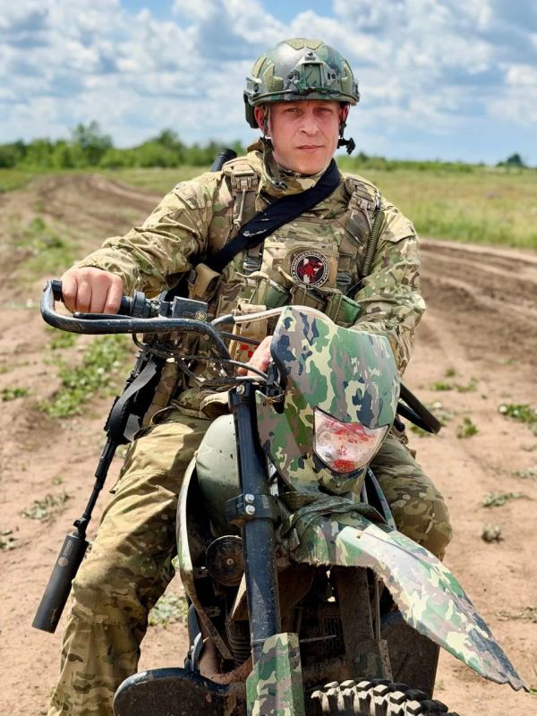 Марьяна Наумова: ДВА МЕСЯЦА ВО ВРАЖЕСКОМ ТЫЛУ: Марьяна Наумова: ДВА МЕСЯЦА ВО ВРАЖЕСКОМ ТЫЛУ: