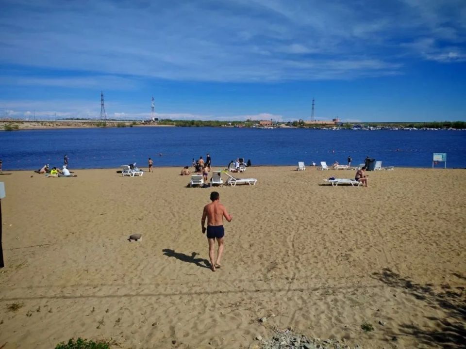 В Якутске официально открыли купальный сезон В Якутске официально открыли купальный сезон