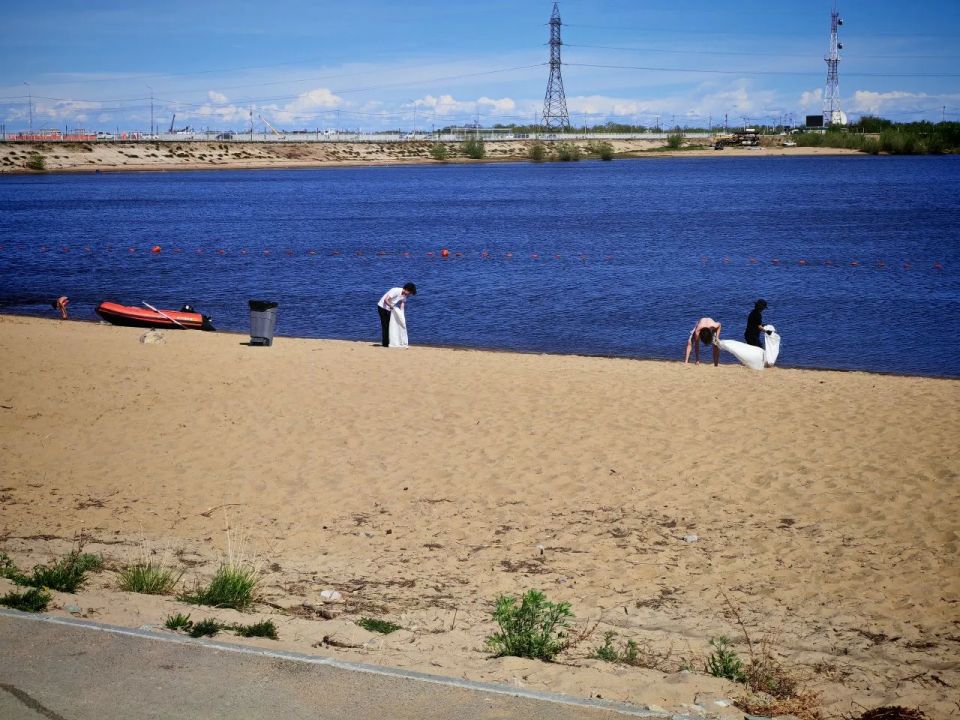 Сегодня, 8 июня, официально открыли купальный сезон на Городском пляже Сегодня, 8 июня, официально открыли купальный сезон на Городском пляже