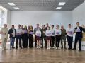 Айсен Николаев: Встретился с золотыми медалистами школ Докучаевска