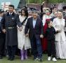 Интересно, что в АГИП республики решили подкорректировать фото пресс-службы Раиса Татарстана, и вырезали мэра Якутска из общего фото (см.верхнее фото). На всех 18-ти фото, отправленных пресс-службой Якутии, Григорьев...