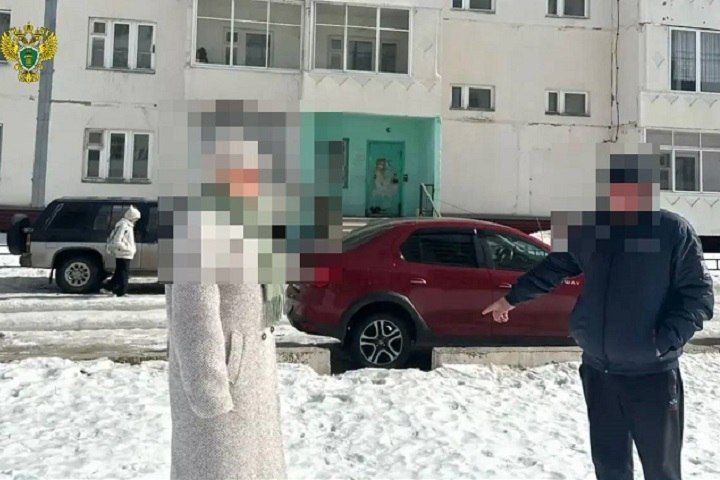 В Ленском районе мужчина угнал автомобиль ради выпивки