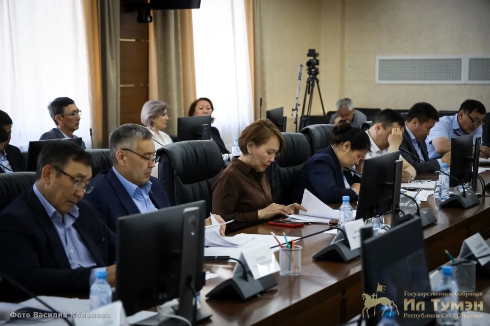 В Государственном Собрании (Ил Тумэн) Республики Саха (Якутия) состоялся правительственный час, посвящённый ходу исполнения рекомендаций парламентских слушаний по совершенствованию правового регулирования в сфере... В Государственном Собрании (Ил Тумэн) Республики Саха (Якутия) состоялся правительственный час, посвящённый ходу исполнения рекомендаций парламентских слушаний по совершенствованию правового регулирования в сфере...