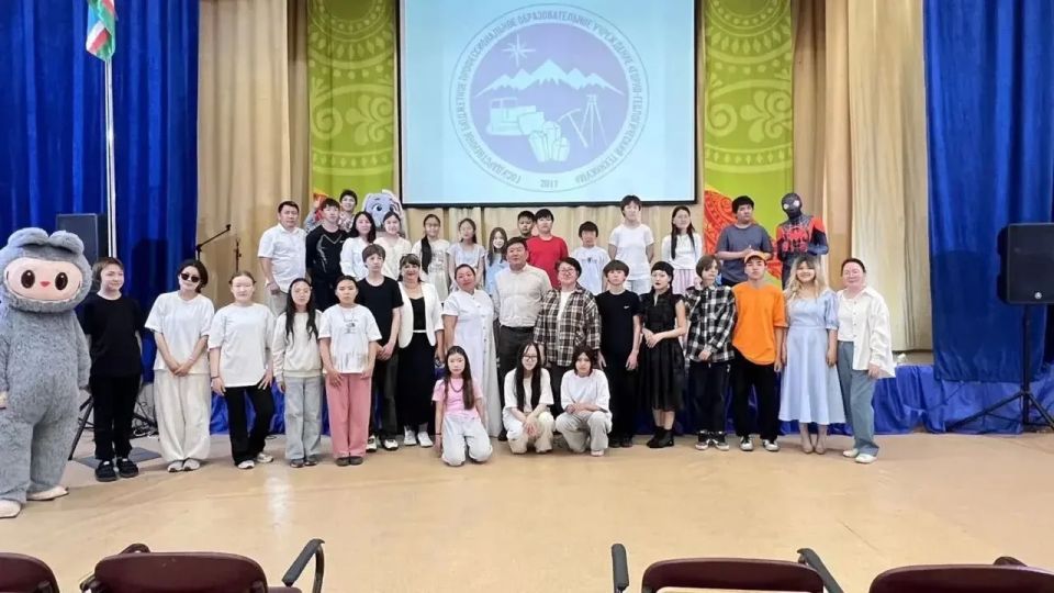 В Хандыге состоялось открытие лагеря «Кимберлит» В Хандыге состоялось открытие лагеря «Кимберлит»