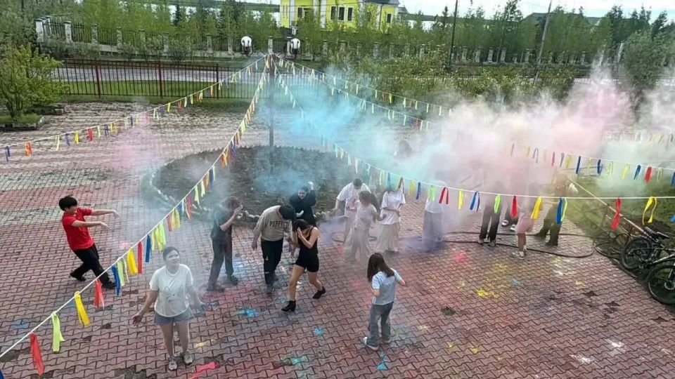 В Хандыге состоялось открытие лагеря «Кимберлит» В Хандыге состоялось открытие лагеря «Кимберлит»