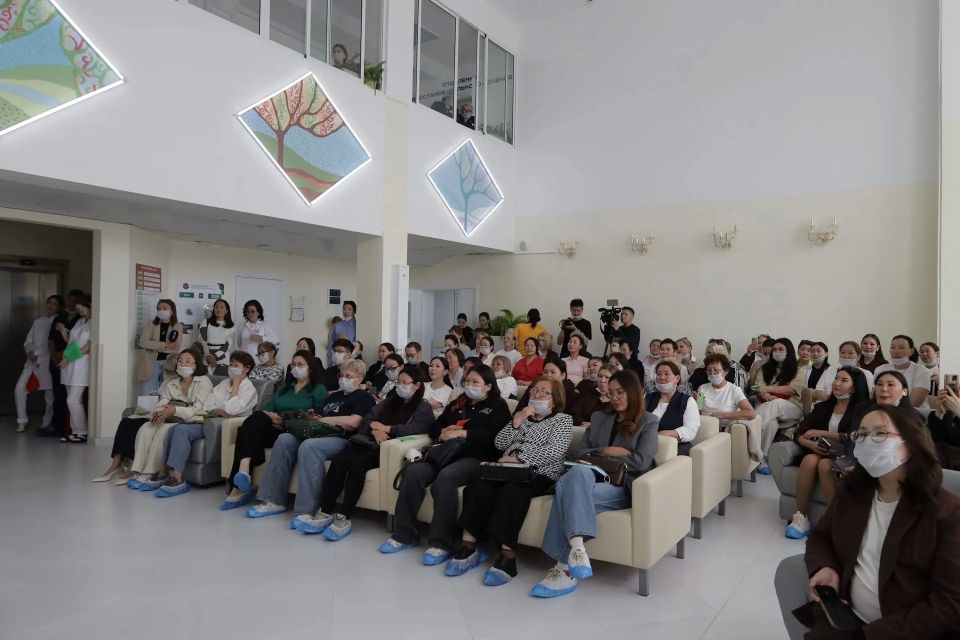 9 июня, в Якутске состоялась II научно-практическая конференция «Современные технологии сестринского ухода для граждан старшего возраста: безопасность, достоинство, качество жизни» с мастер-классами 9 июня, в Якутске состоялась II научно-практическая конференция «Современные технологии сестринского ухода для граждан старшего возраста: безопасность, достоинство, качество жизни» с мастер-классами