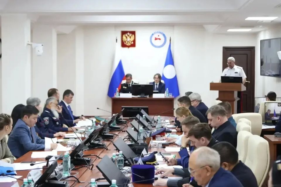 В Якутске прошло заседание Совета при Главе Республики Саха (Якутия) по вопросам российского казачества под председательством первого заместителя Председателя Правительства республики Джулустана Борисова В Якутске прошло заседание Совета при Главе Республики Саха (Якутия) по вопросам российского казачества под председательством первого заместителя Председателя Правительства республики Джулустана Борисова