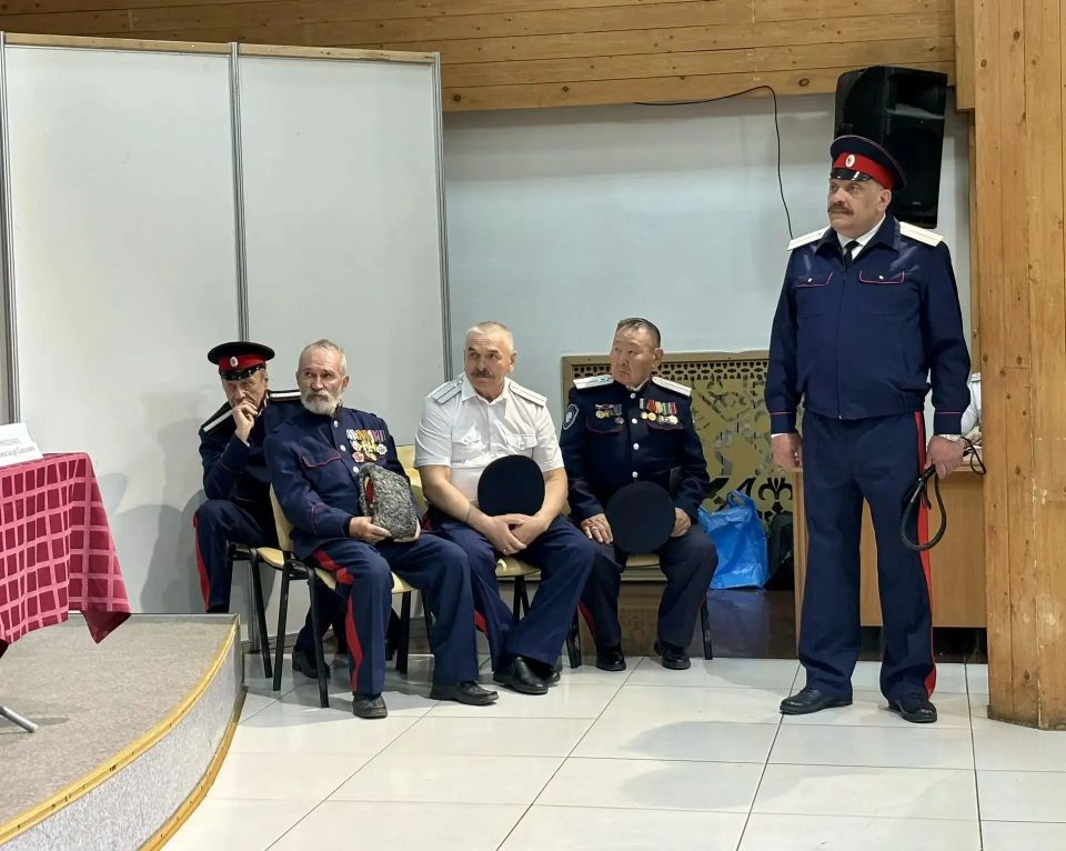 Создание казачьих классов и поддержка семей бойцов СВО: что предложили атаманы на Большом круге в Якутске Создание казачьих классов и поддержка семей бойцов СВО: что предложили атаманы на Большом круге в Якутске