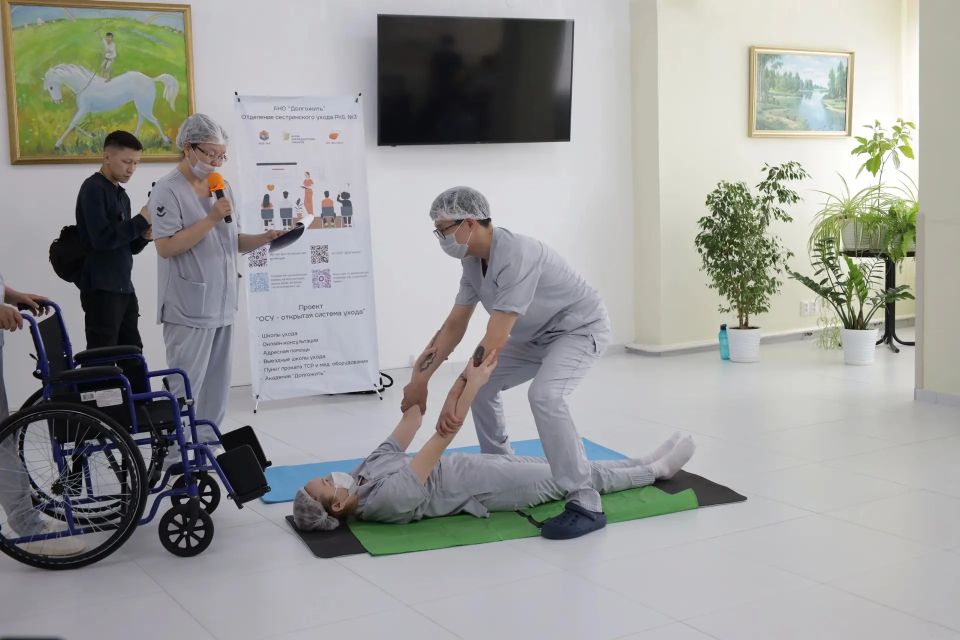 9 июня, в Якутске состоялась II научно-практическая конференция «Современные технологии сестринского ухода для граждан старшего возраста: безопасность, достоинство, качество жизни» с мастер-классами 9 июня, в Якутске состоялась II научно-практическая конференция «Современные технологии сестринского ухода для граждан старшего возраста: безопасность, достоинство, качество жизни» с мастер-классами