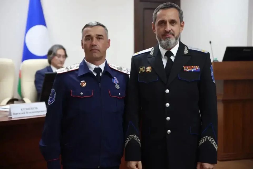 В Якутске прошло заседание Совета при Главе Республики Саха (Якутия) по вопросам российского казачества под председательством первого заместителя Председателя Правительства республики Джулустана Борисова В Якутске прошло заседание Совета при Главе Республики Саха (Якутия) по вопросам российского казачества под председательством первого заместителя Председателя Правительства республики Джулустана Борисова