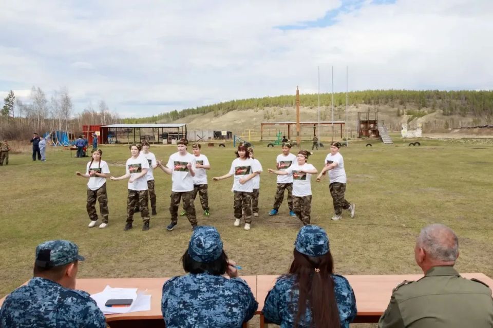 В УФСИН проведена военно-патриотическая игра «Зарница» В УФСИН проведена военно-патриотическая игра «Зарница»