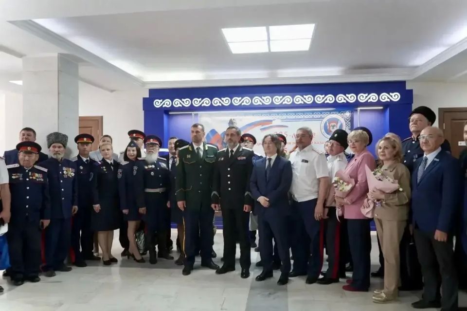 В Якутске прошло заседание Совета при Главе Республики Саха (Якутия) по вопросам российского казачества под председательством первого заместителя Председателя Правительства республики Джулустана Борисова В Якутске прошло заседание Совета при Главе Республики Саха (Якутия) по вопросам российского казачества под председательством первого заместителя Председателя Правительства республики Джулустана Борисова