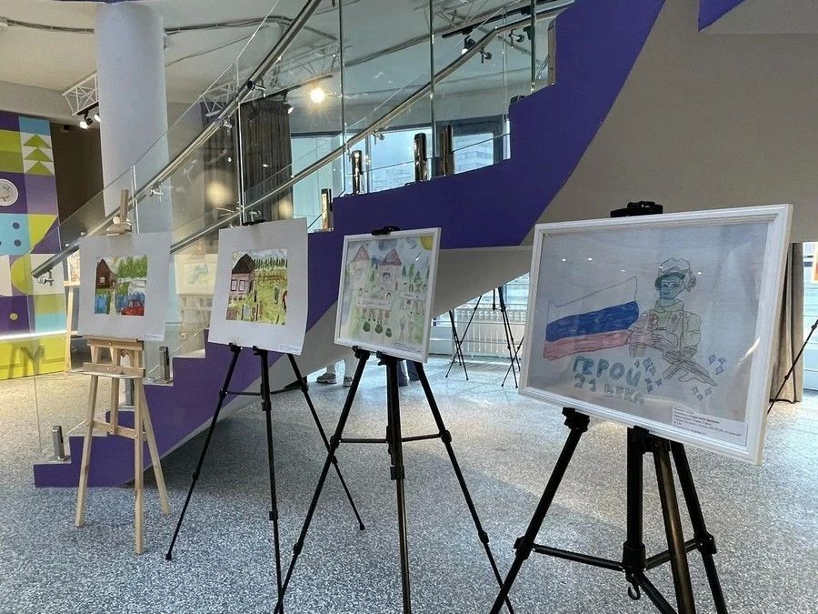 Стали известны победители республиканского конкурса рисунков «Россия глазами молодых»! Стали известны победители республиканского конкурса рисунков «Россия глазами молодых»!