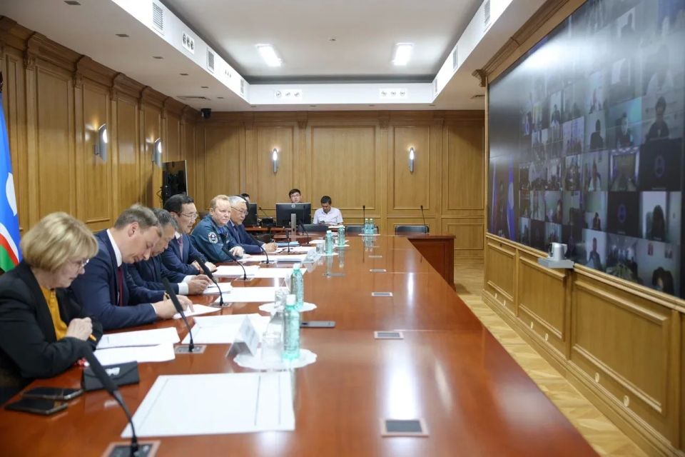 Айсен Николаев: Провёл заседание КЧС республики по прохождению пожароопасного сезона и предварительным итогам весеннего половодья Айсен Николаев: Провёл заседание КЧС республики по прохождению пожароопасного сезона и предварительным итогам весеннего половодья