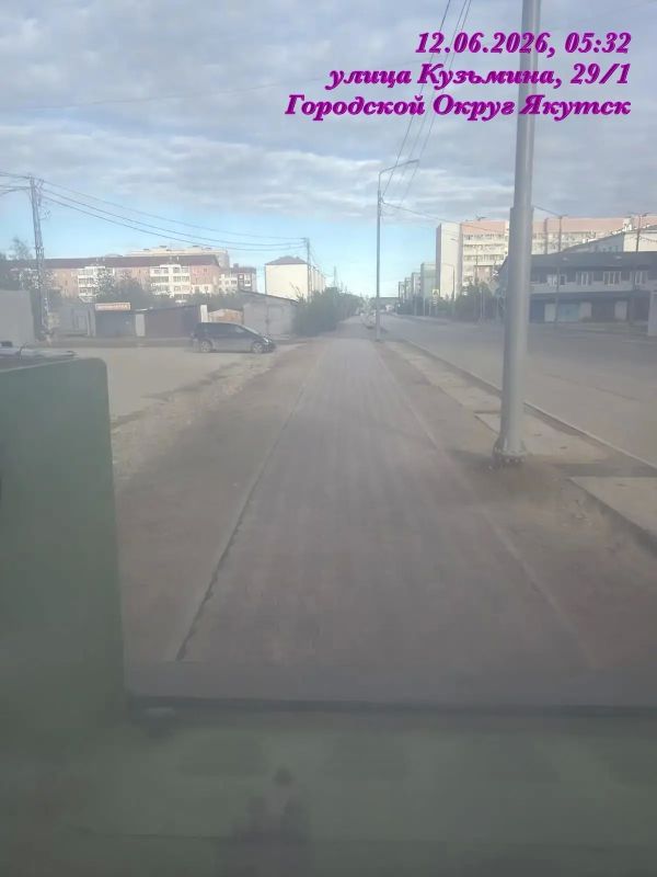В выходные дни дежурными муниципальными дворниками Управы Гагаринского округа проводится работа по подбору мусора на общественных санитарных точках, общественных пространствах и территории округа В выходные дни дежурными муниципальными дворниками Управы Гагаринского округа проводится работа по подбору мусора на общественных санитарных точках, общественных пространствах и территории округа